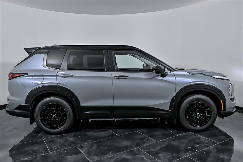 new 2025 Mitsubishi Outlander car, priced at $39,024