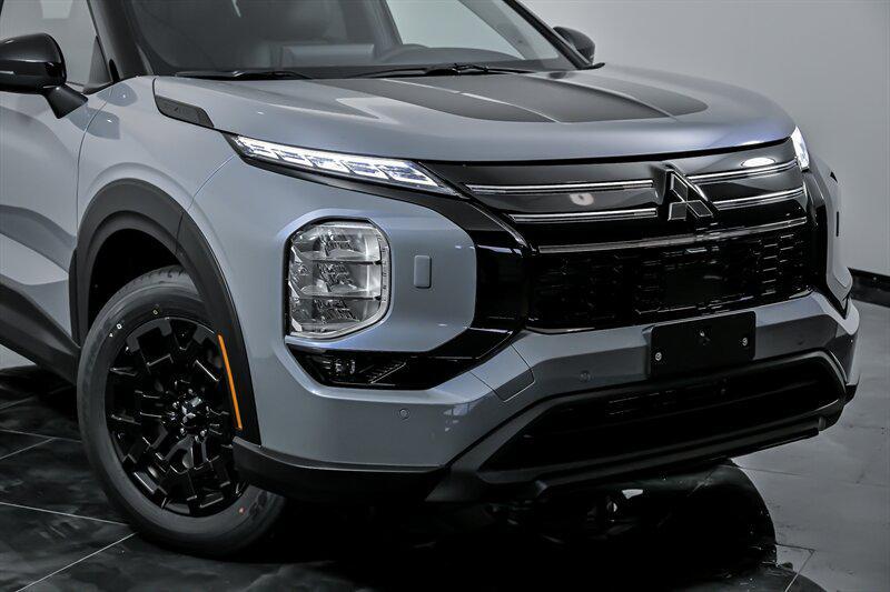 new 2025 Mitsubishi Outlander car, priced at $39,024