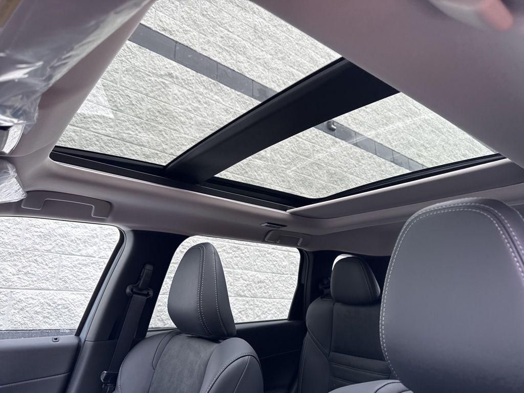 new 2025 Mitsubishi Outlander car, priced at $40,285