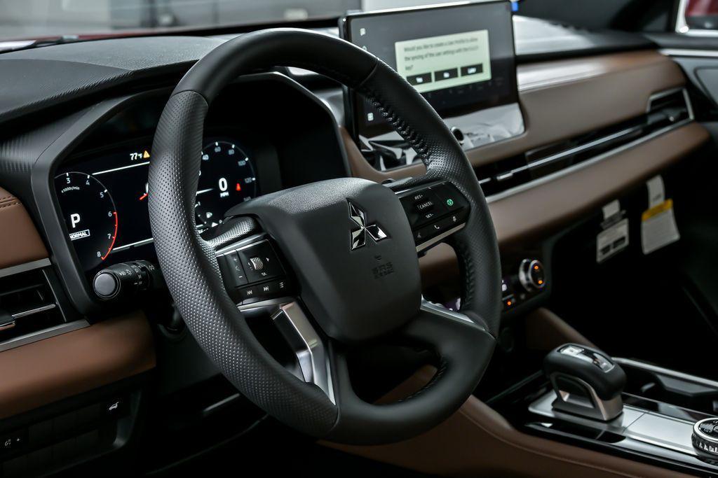 new 2025 Mitsubishi Outlander car, priced at $44,995