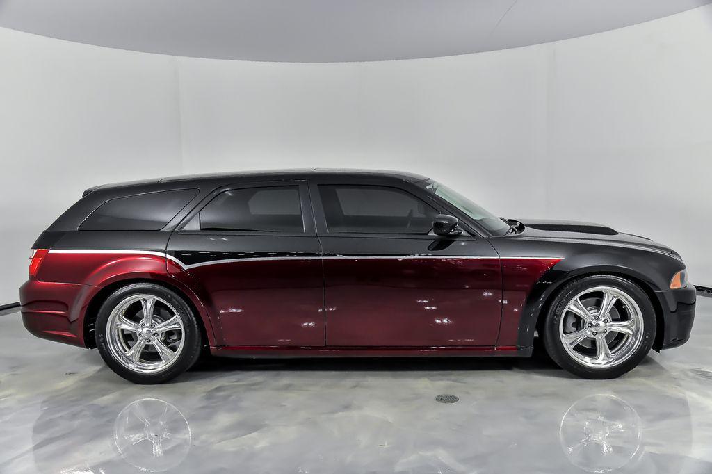 used 2005 Dodge Magnum car, priced at $29,995