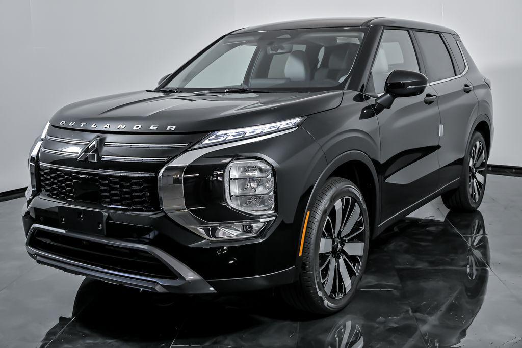 new 2025 Mitsubishi Outlander car, priced at $36,275