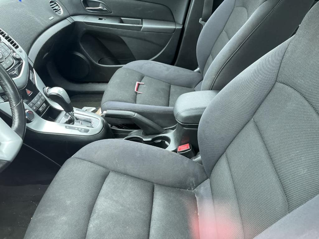 used 2013 Chevrolet Cruze car, priced at $2,900