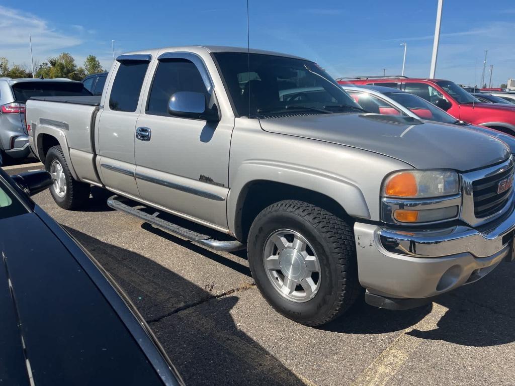used 2005 GMC Sierra 1500 car, priced at $2,900