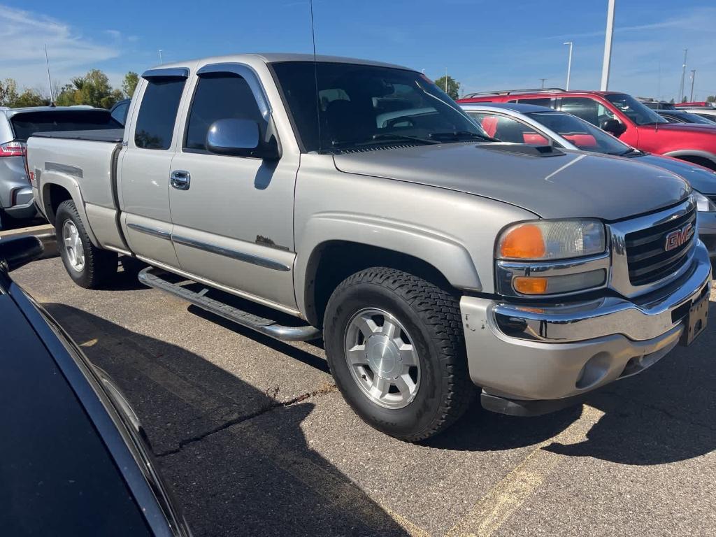 used 2005 GMC Sierra 1500 car, priced at $2,900