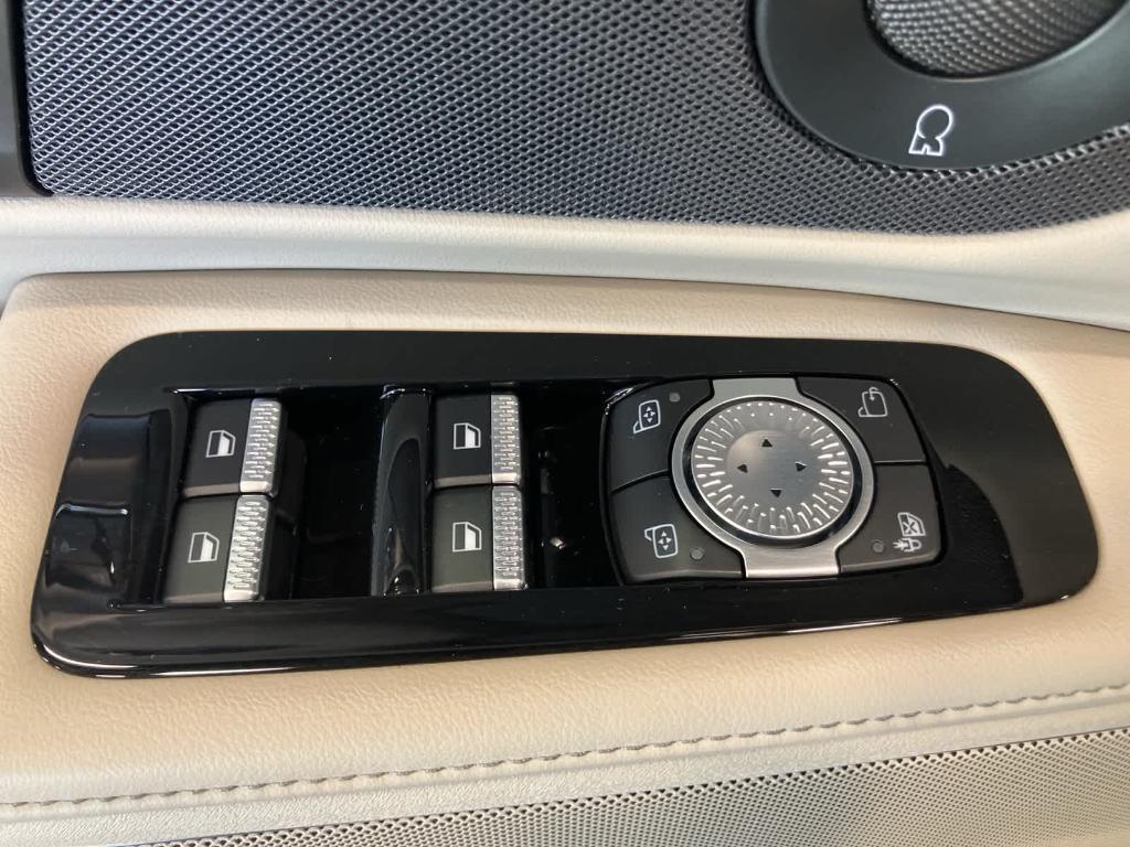 used 2024 Lincoln Nautilus car, priced at $44,995