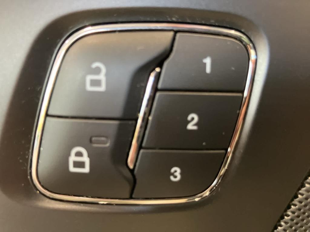 used 2024 Lincoln Nautilus car, priced at $44,995