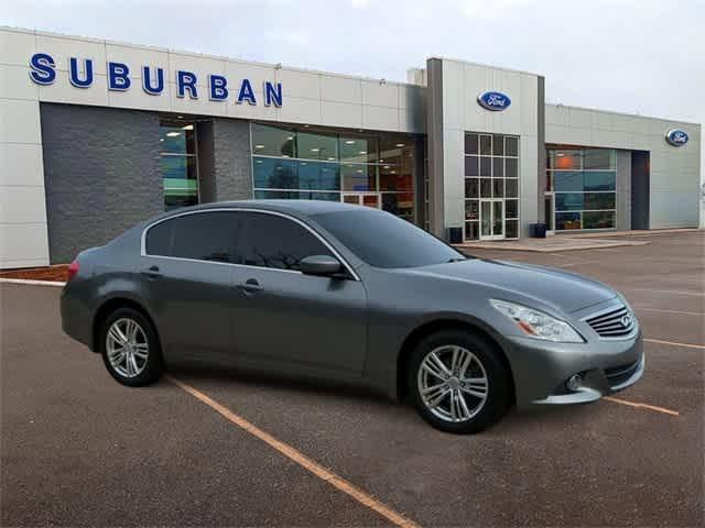 used 2015 INFINITI Q40 car, priced at $11,500