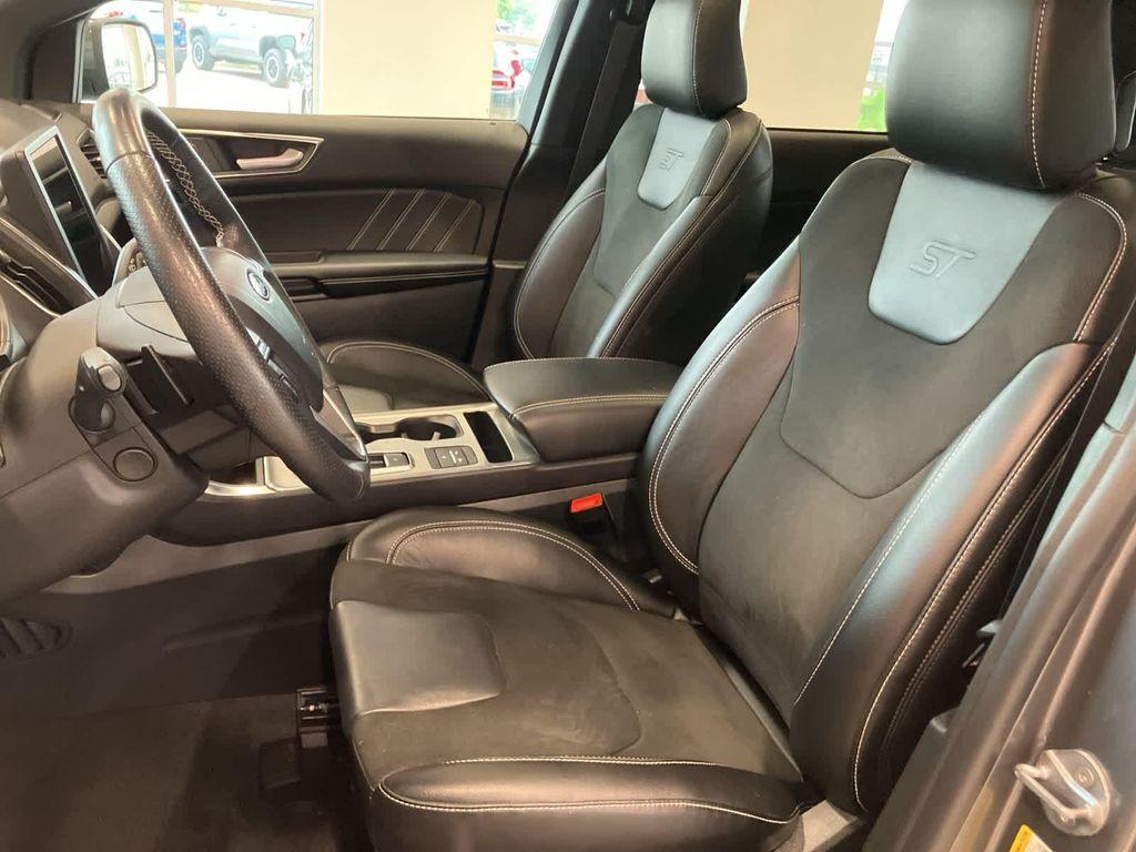 used 2024 Ford Edge car, priced at $40,195