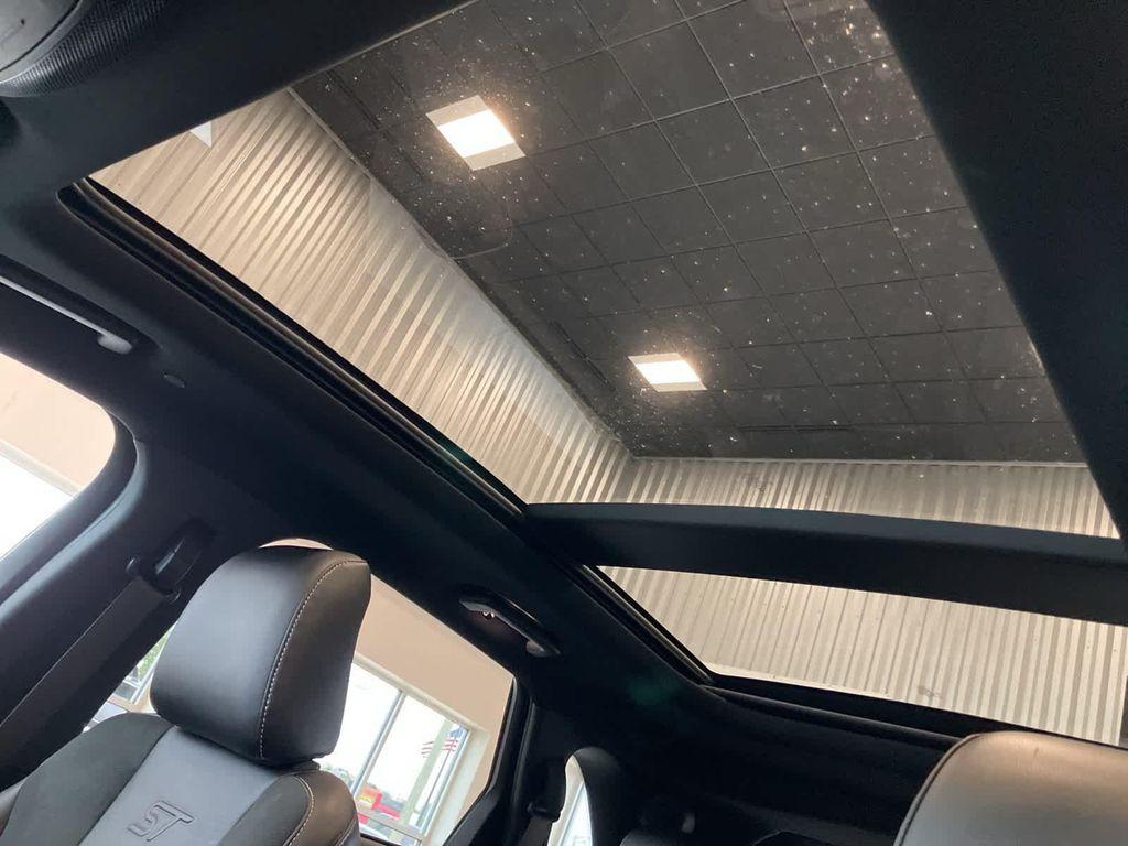 used 2024 Ford Edge car, priced at $40,195