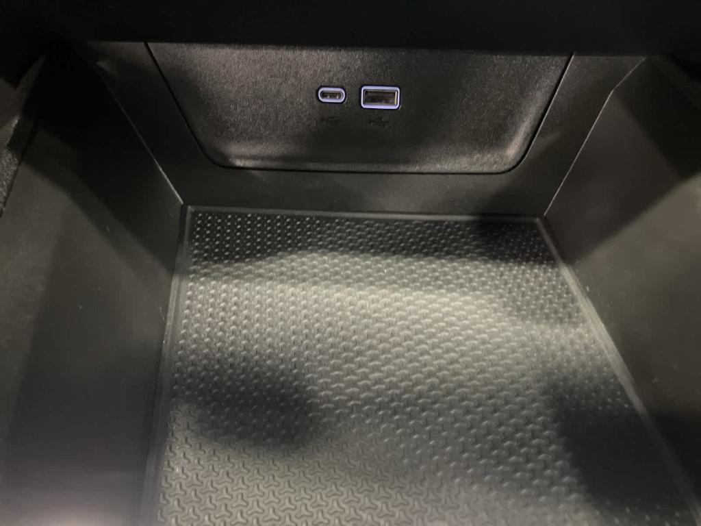 used 2025 Chevrolet Equinox car, priced at $21,695