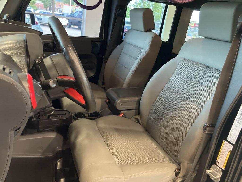 used 2009 Jeep Wrangler Unlimited car, priced at $10,900