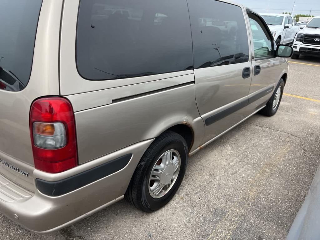 used 2002 Chevrolet Venture car, priced at $2,500