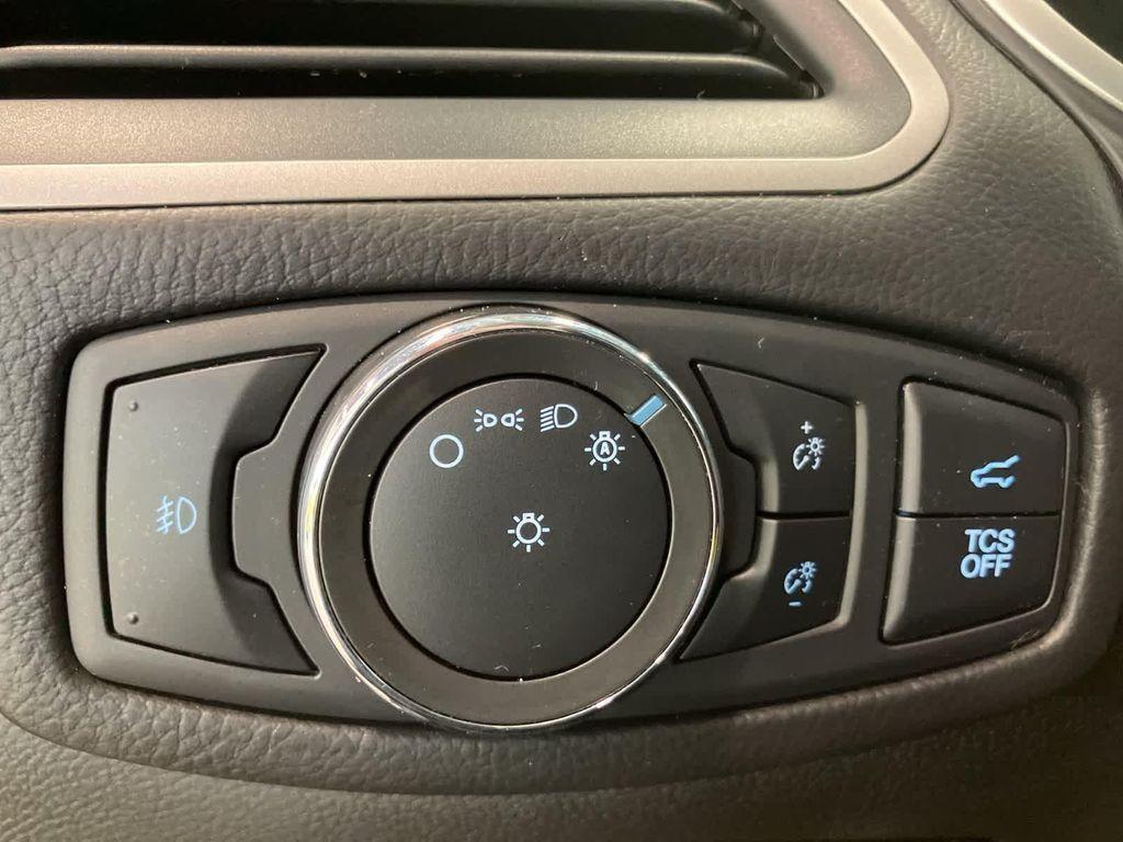 used 2021 Ford Edge car, priced at $18,500