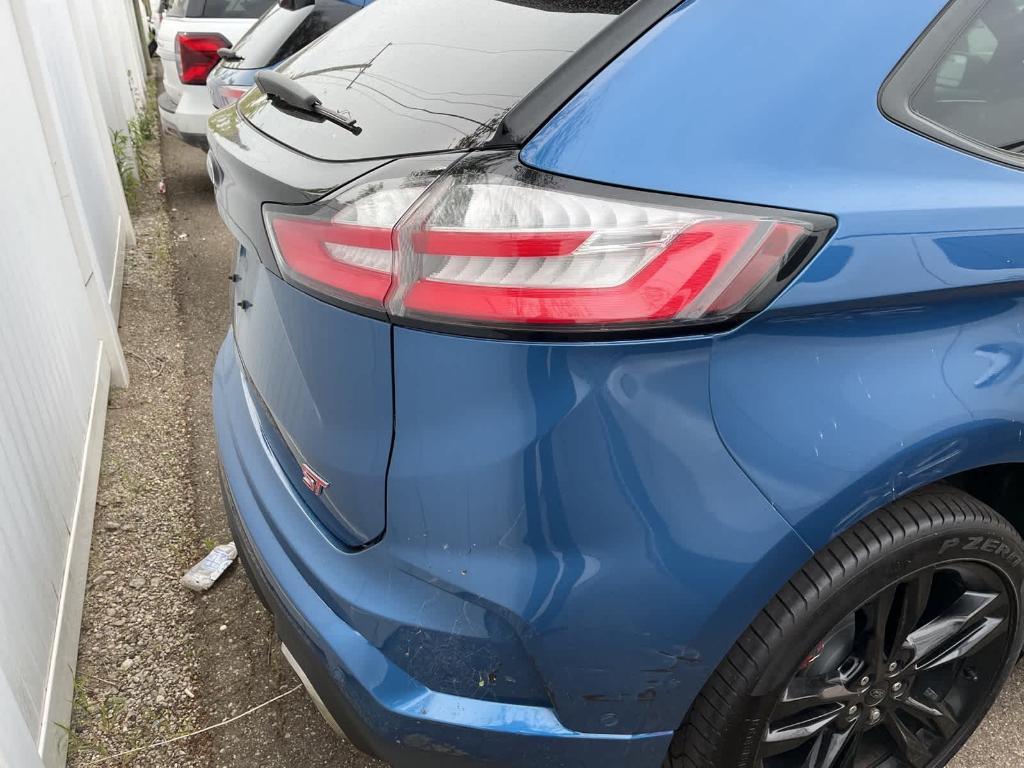 used 2020 Ford Edge car, priced at $22,900