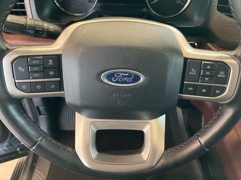 used 2023 Ford Expedition car, priced at $39,900