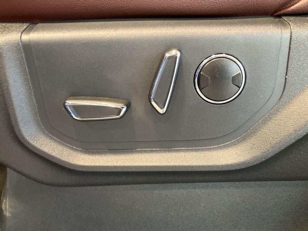 used 2023 Ford Expedition car, priced at $39,900