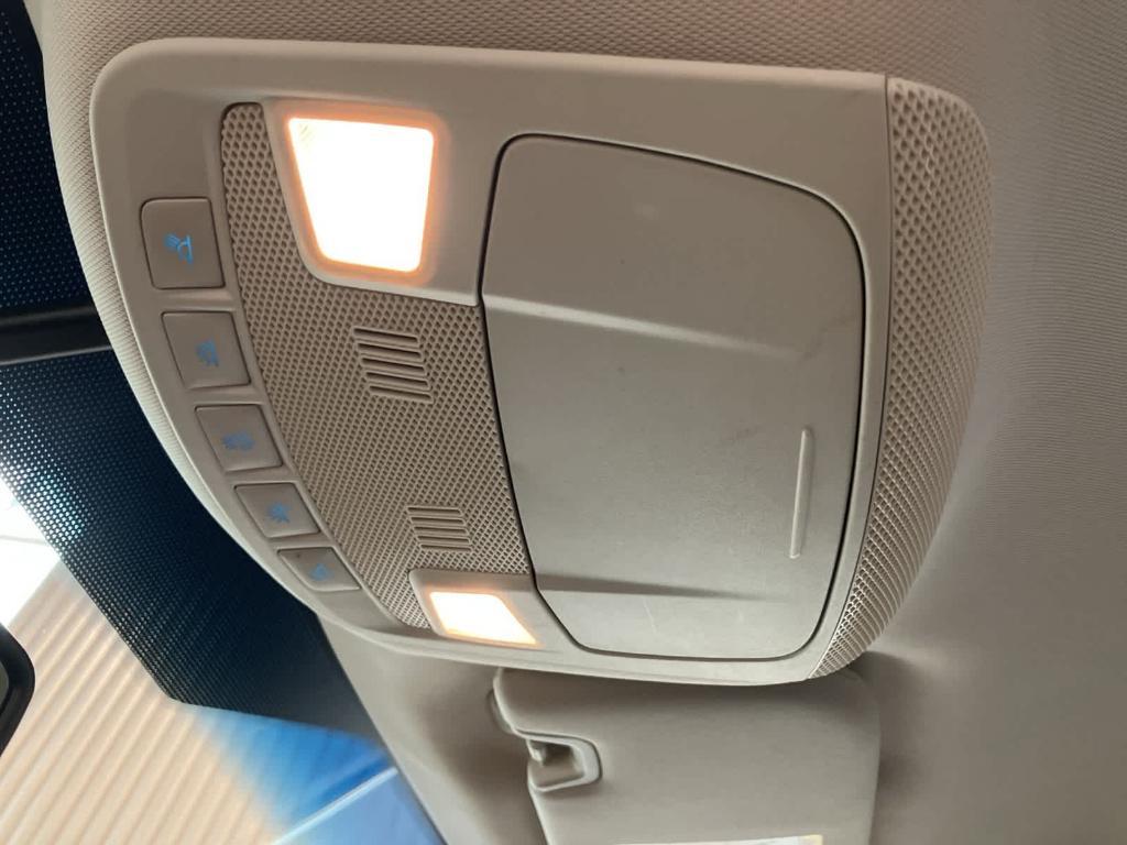 used 2018 Ford Edge car, priced at $15,900