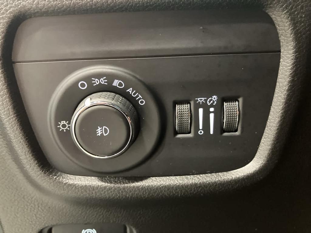 used 2021 Jeep Grand Cherokee L car, priced at $22,900