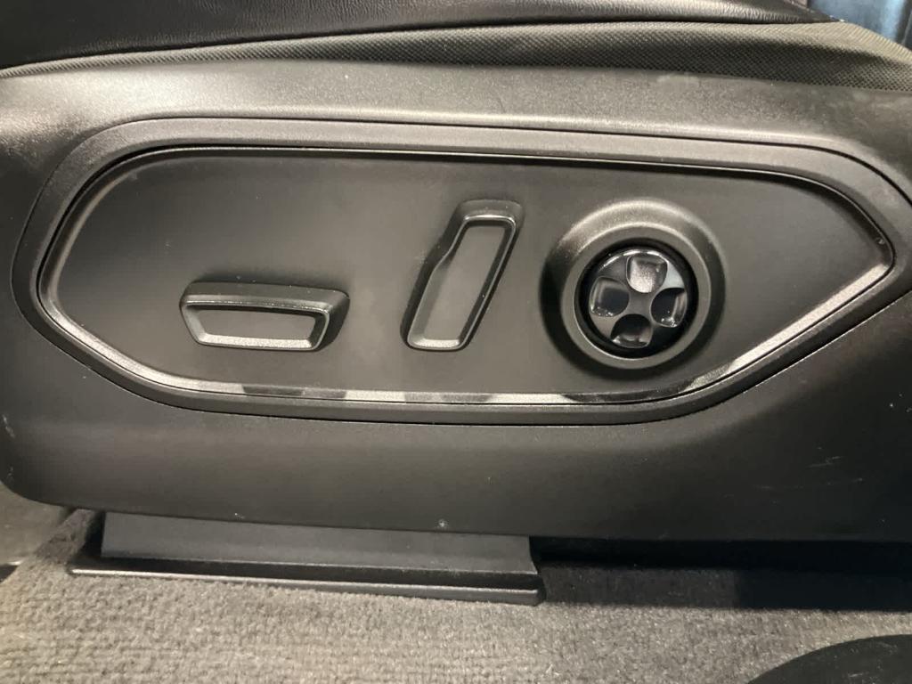 used 2021 Jeep Grand Cherokee L car, priced at $22,900