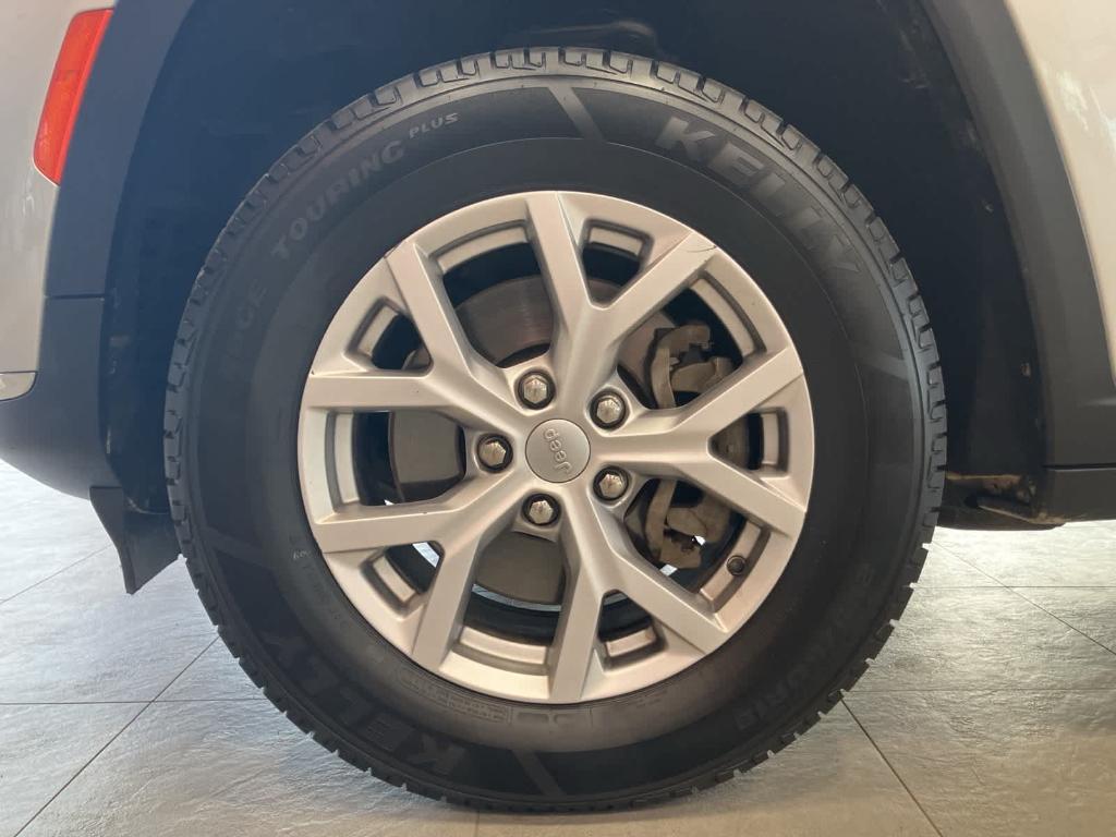 used 2021 Jeep Grand Cherokee L car, priced at $22,900