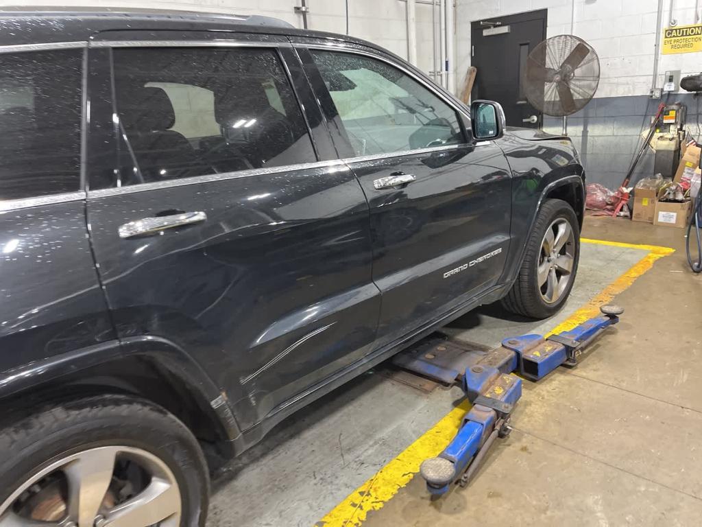 used 2014 Jeep Grand Cherokee car, priced at $6,900