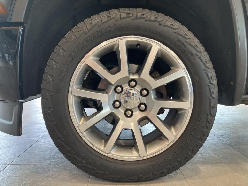 used 2015 GMC Sierra 1500 car, priced at $17,900