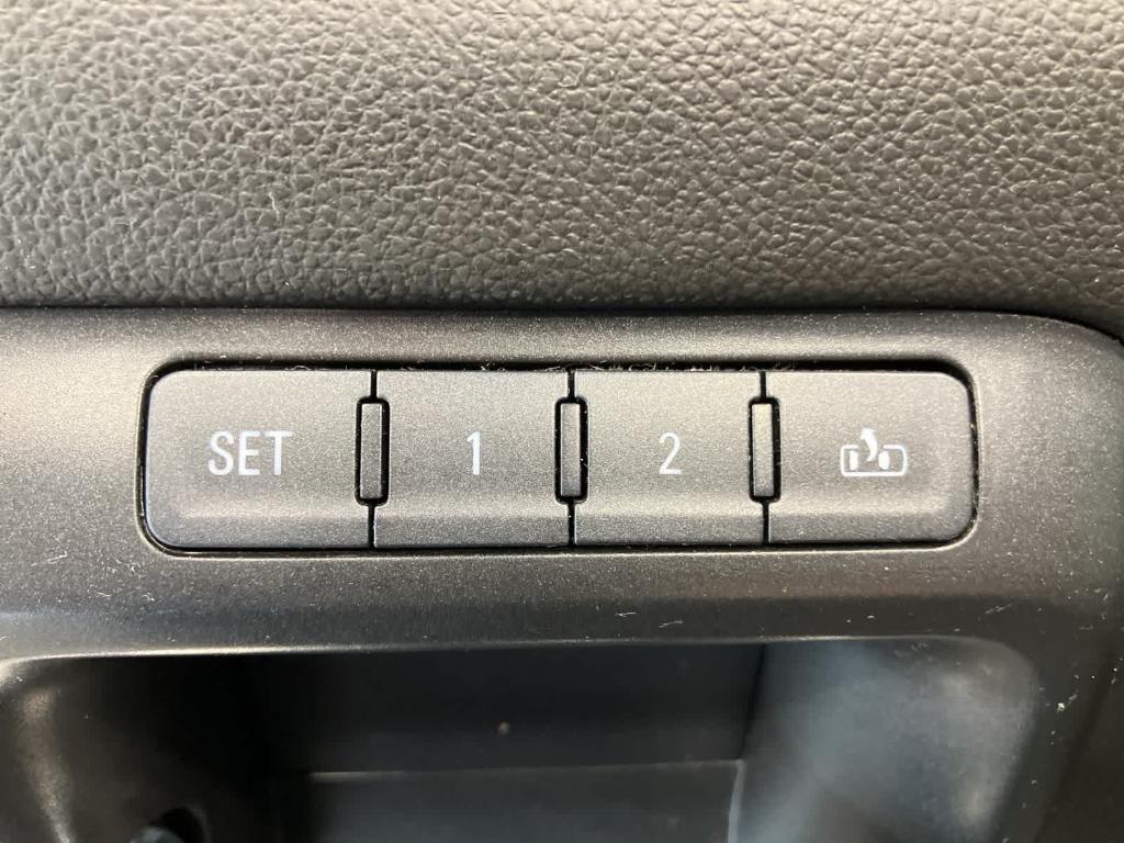 used 2015 GMC Sierra 1500 car, priced at $17,900