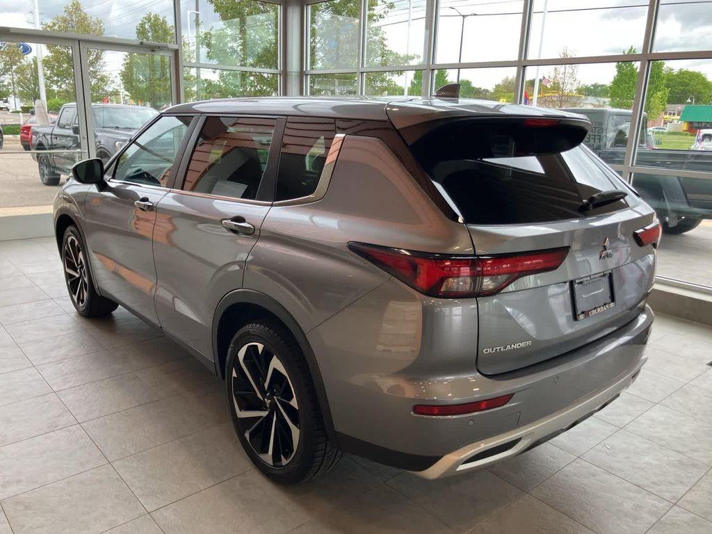 used 2023 Mitsubishi Outlander car, priced at $21,395