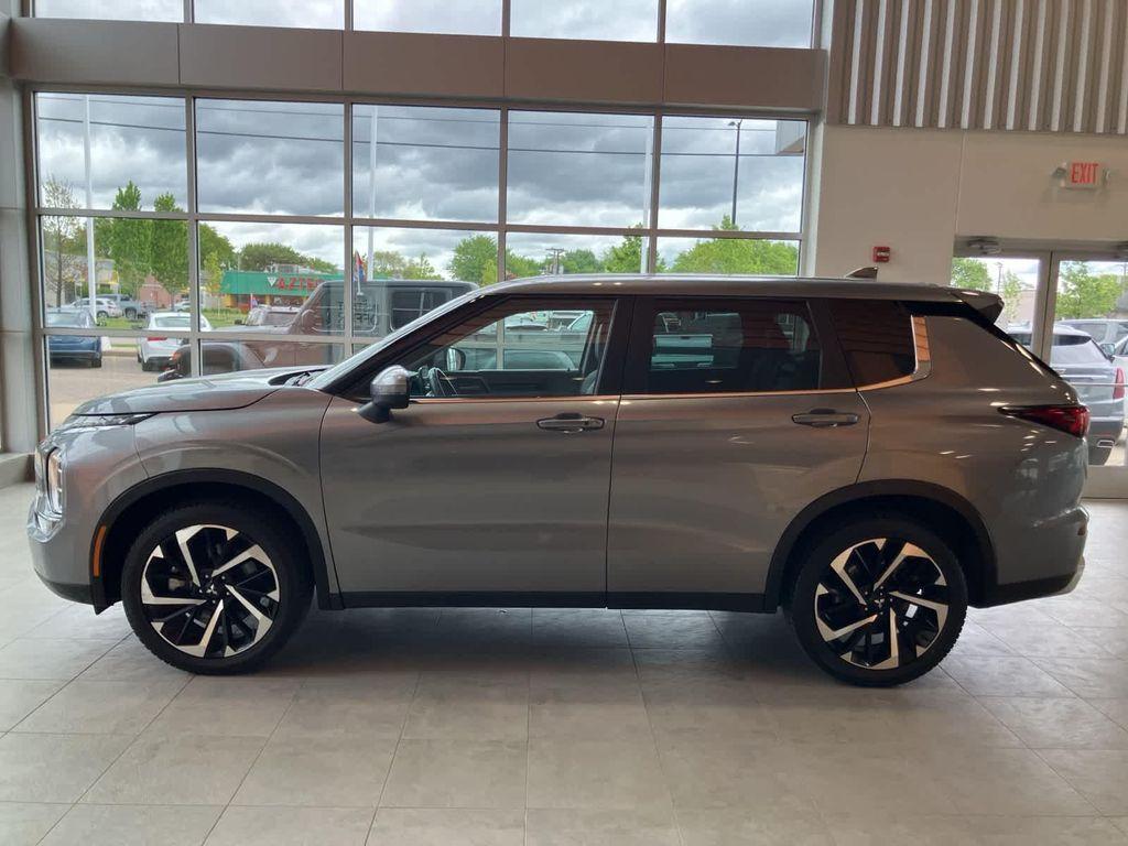 used 2023 Mitsubishi Outlander car, priced at $21,395