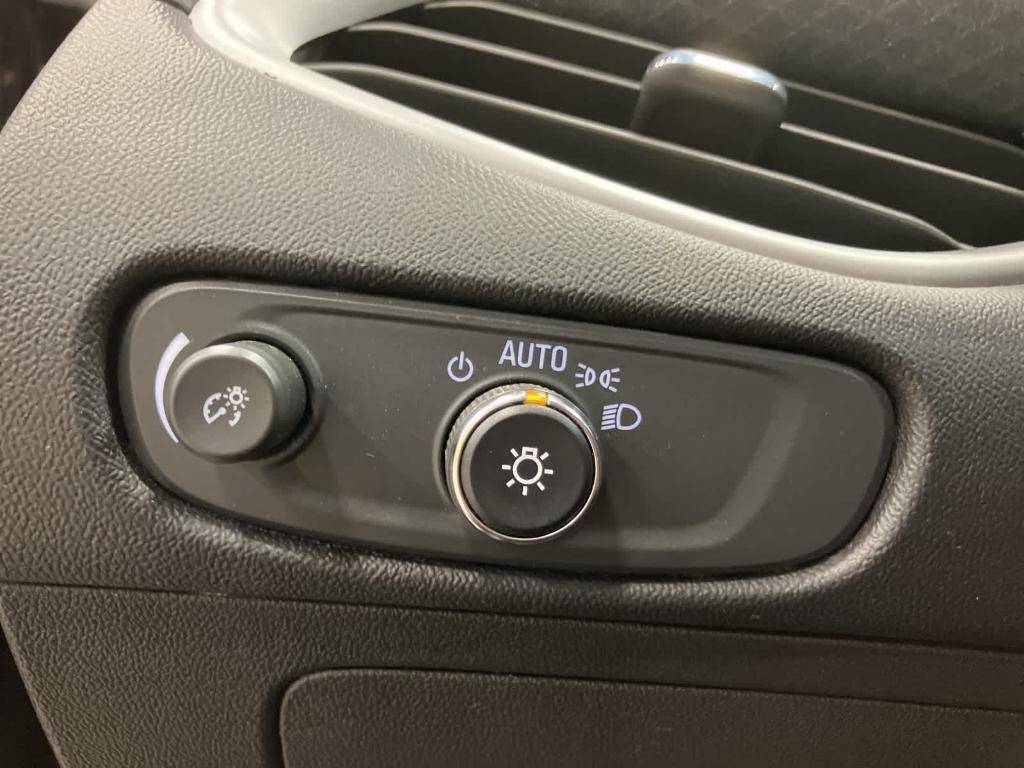 used 2024 Chevrolet Malibu car, priced at $17,900