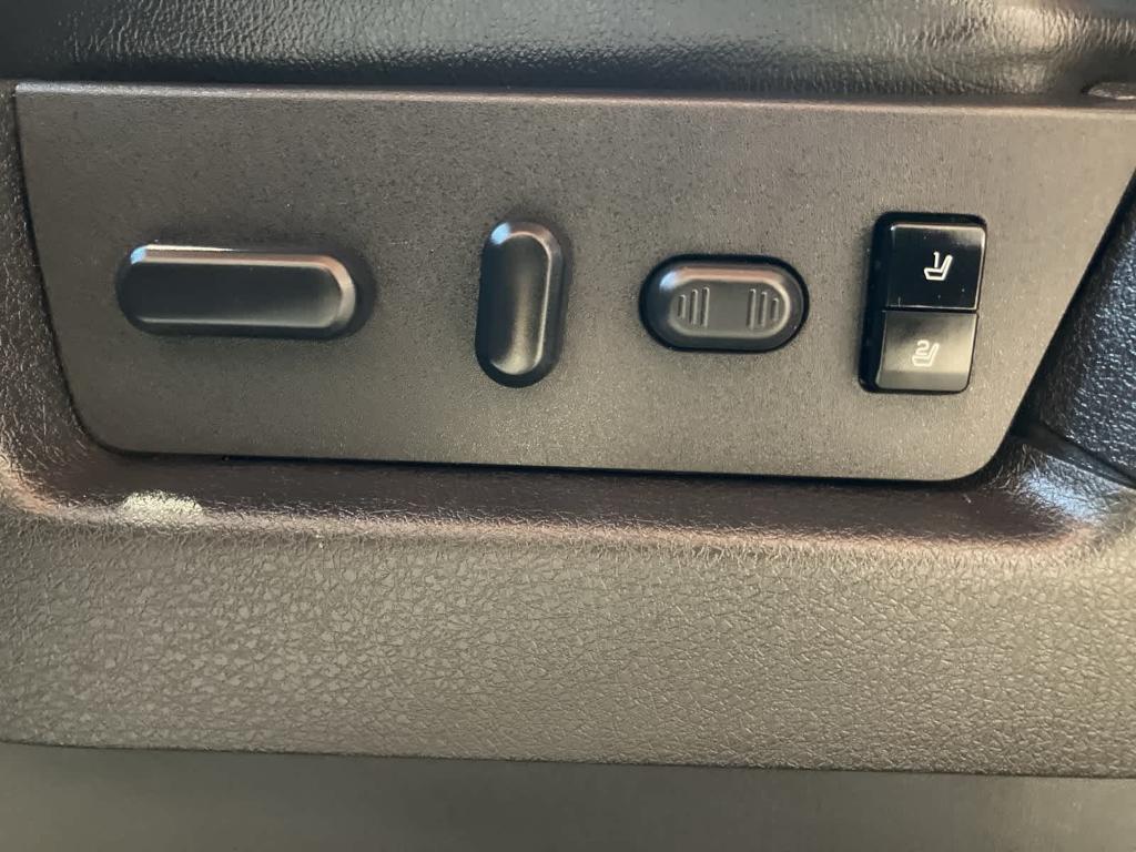used 2013 Ford F-150 car, priced at $10,900