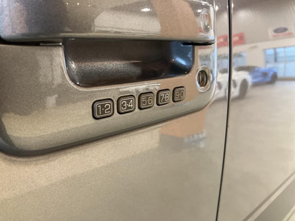 used 2013 Ford F-150 car, priced at $10,900