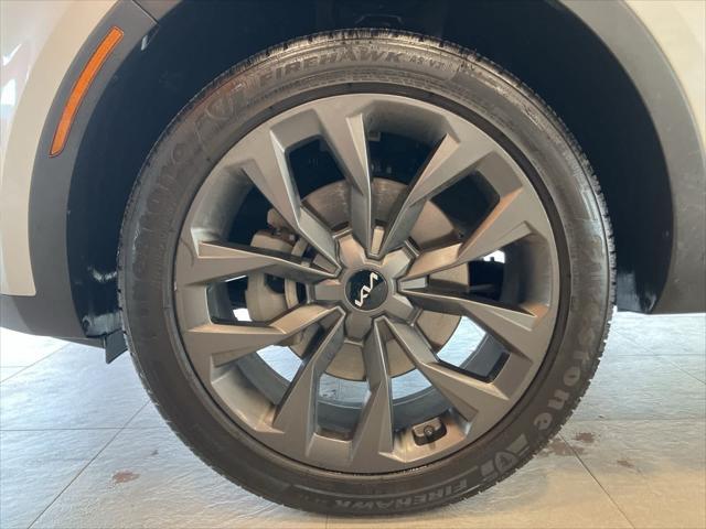 used 2022 Kia Sorento car, priced at $30,995