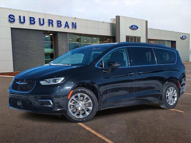 used 2021 Chrysler Pacifica car, priced at $26,900