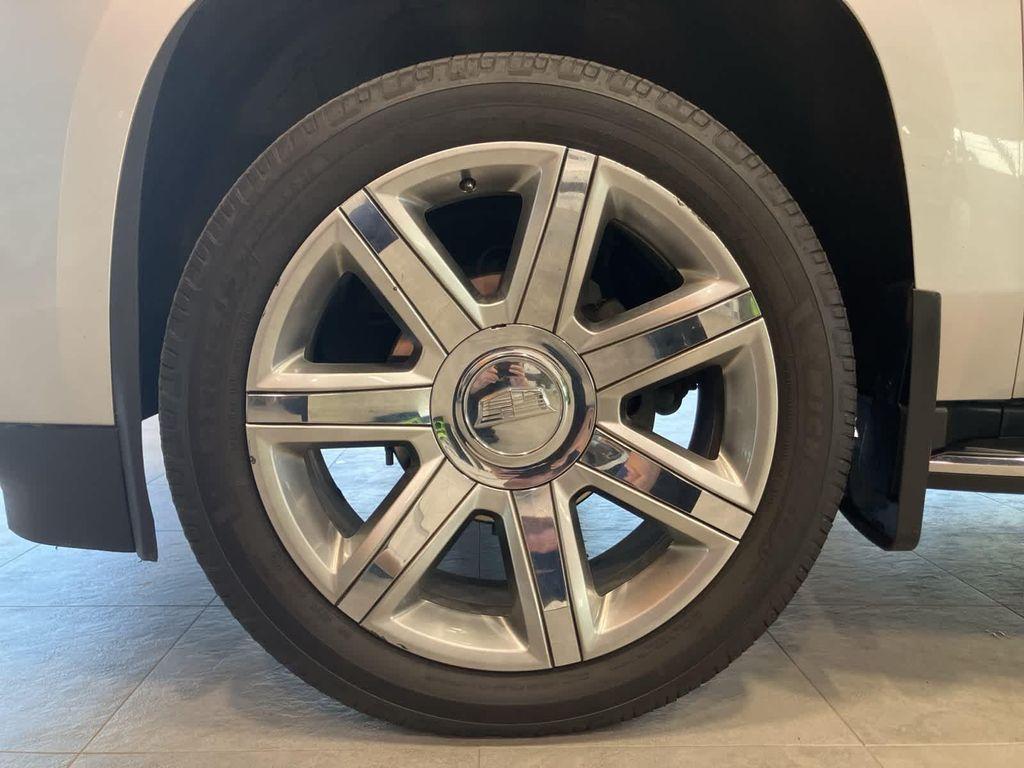 used 2020 Cadillac Escalade ESV car, priced at $23,900