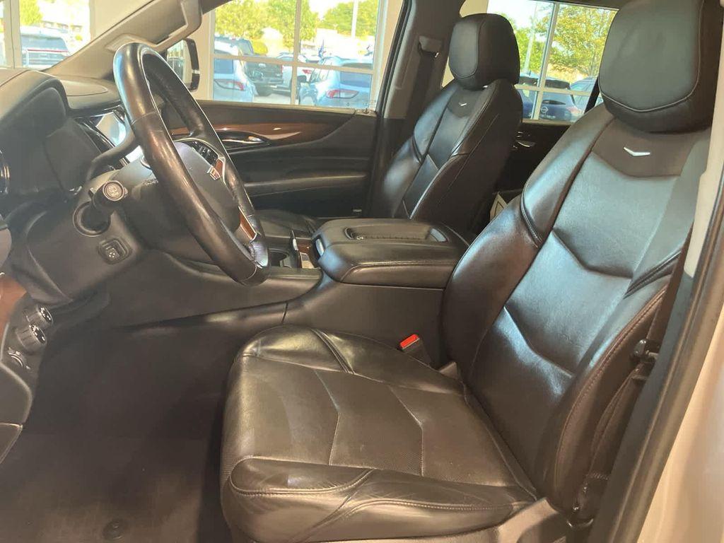 used 2020 Cadillac Escalade ESV car, priced at $23,900