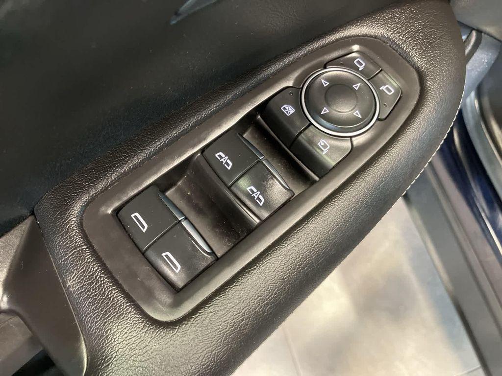 used 2021 Cadillac XT5 car, priced at $25,995