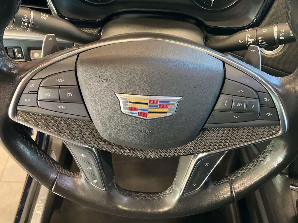 used 2021 Cadillac XT5 car, priced at $25,995