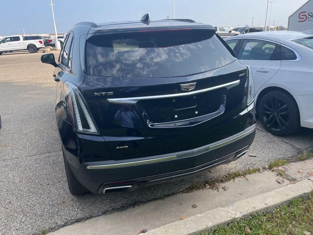 used 2021 Cadillac XT5 car, priced at $26,295