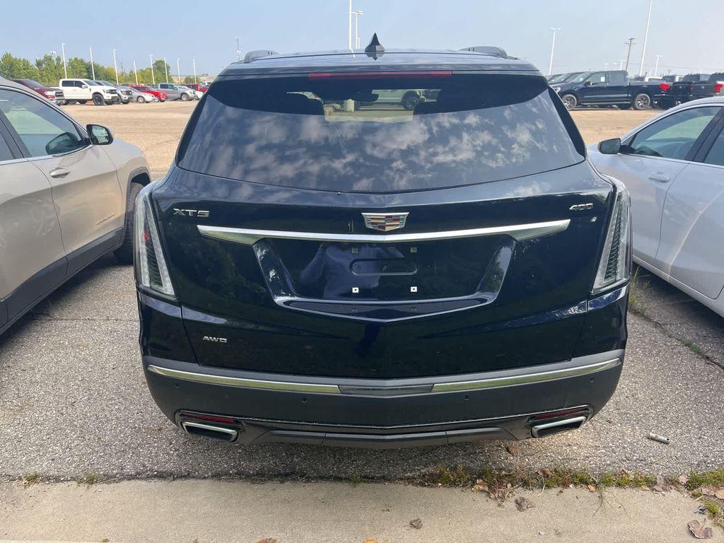 used 2021 Cadillac XT5 car, priced at $26,295