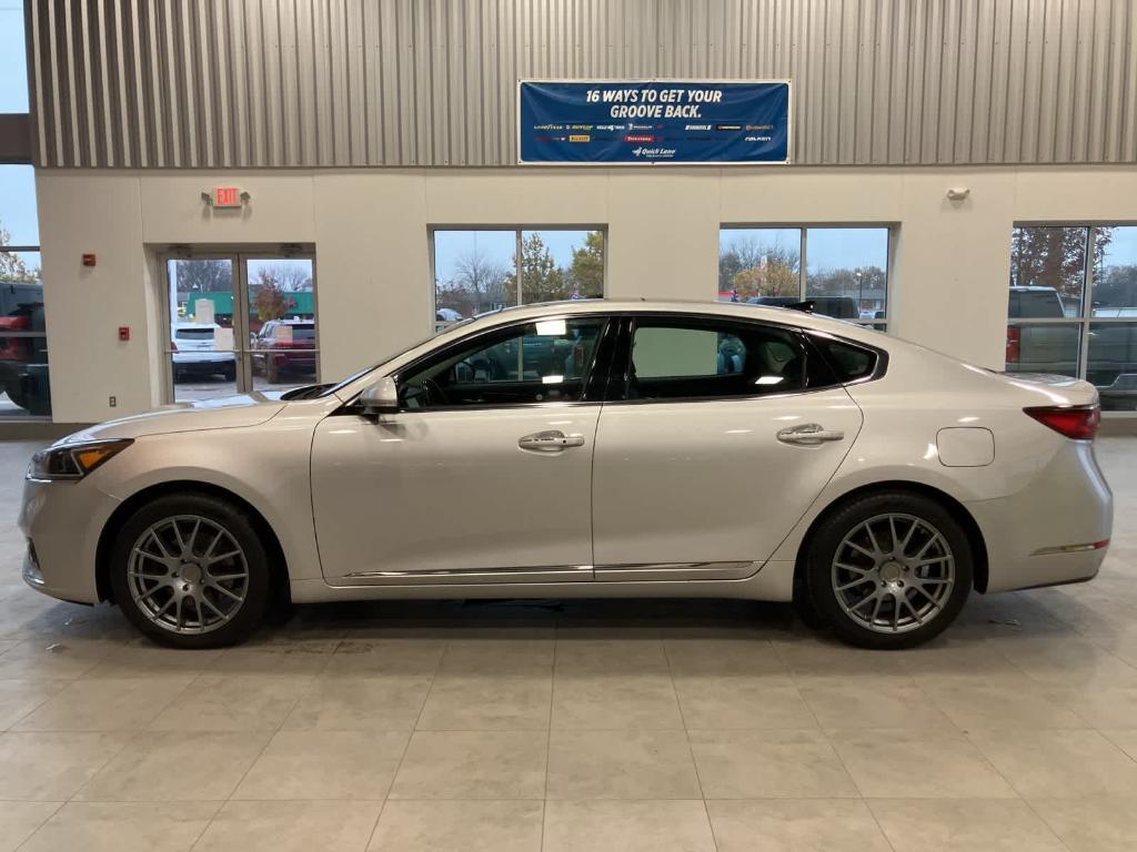 used 2017 Kia Cadenza car, priced at $7,900