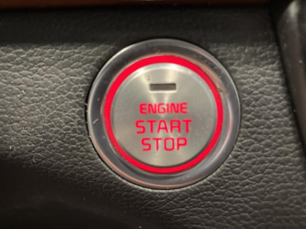 used 2017 Kia Cadenza car, priced at $7,900