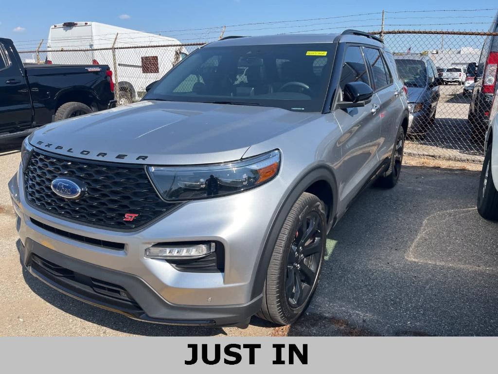 used 2023 Ford Explorer car, priced at $40,995