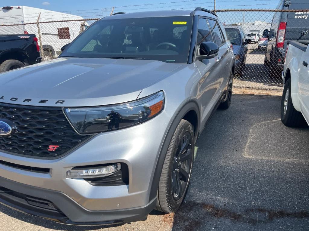 used 2023 Ford Explorer car, priced at $40,995