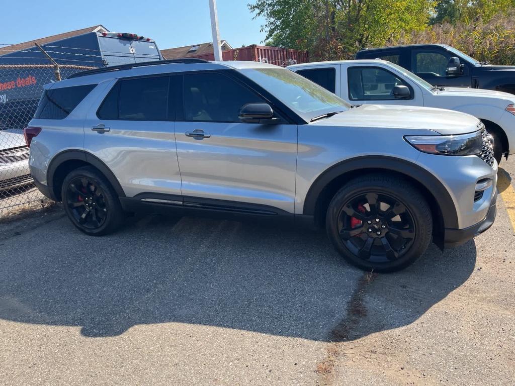 used 2023 Ford Explorer car, priced at $40,995