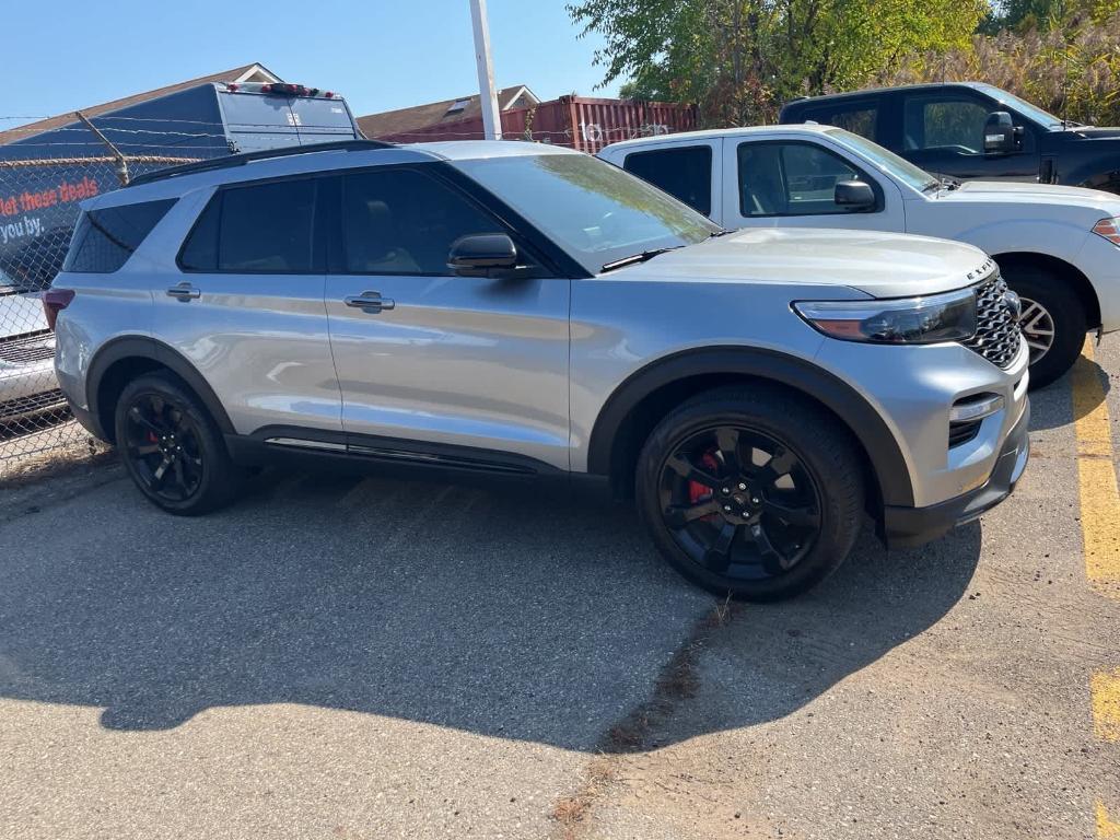 used 2023 Ford Explorer car, priced at $40,995