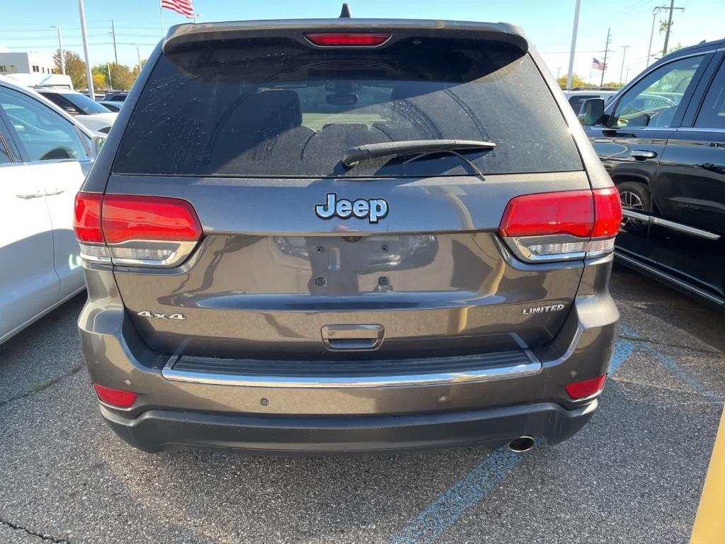 used 2018 Jeep Grand Cherokee car, priced at $17,900