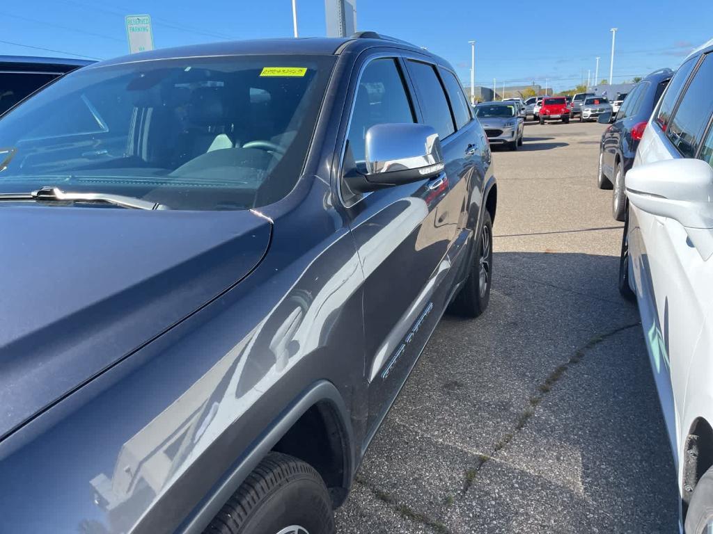 used 2018 Jeep Grand Cherokee car, priced at $17,900