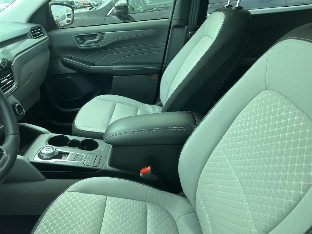 used 2024 Ford Escape car, priced at $25,995